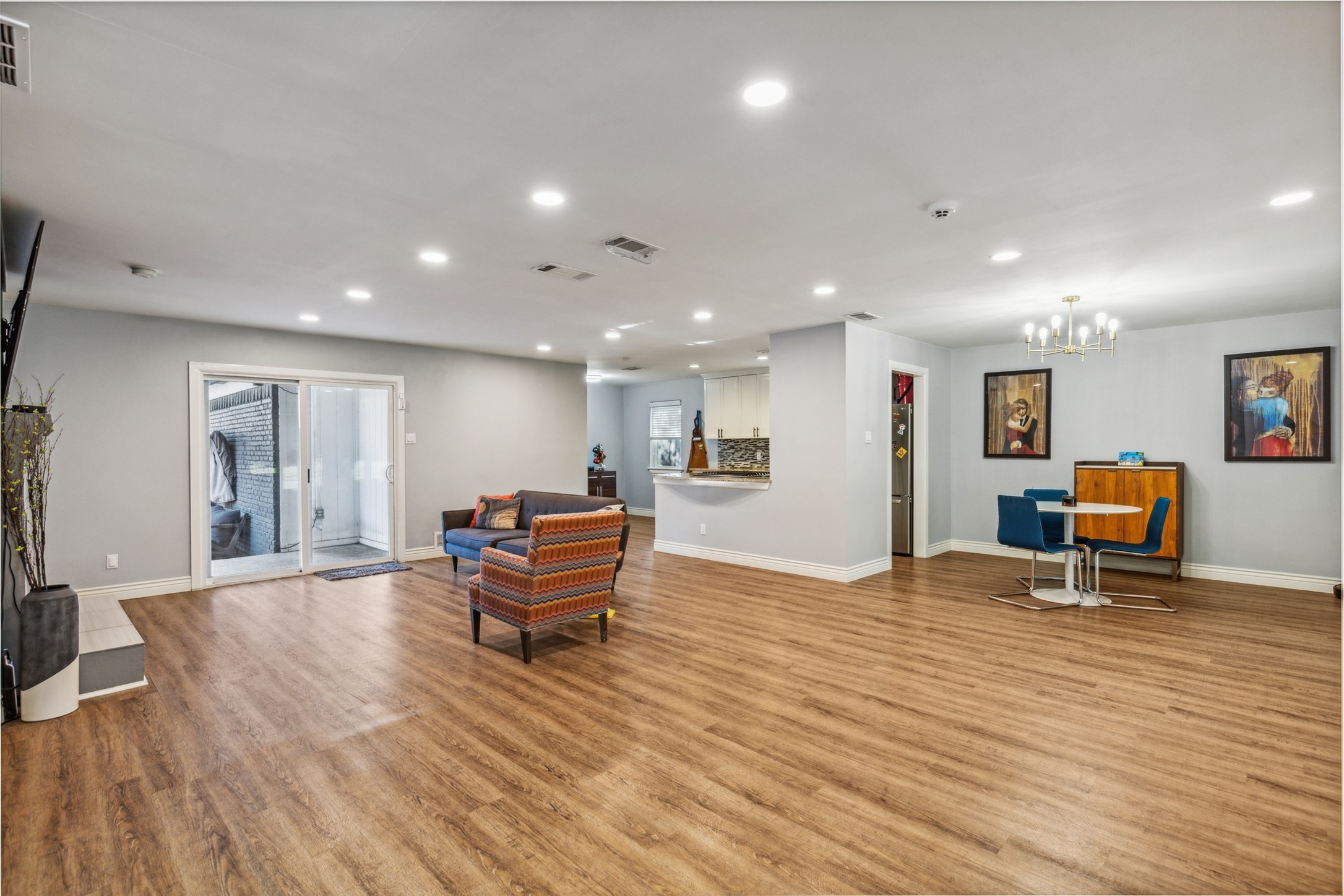 8448 Bellingham Drive