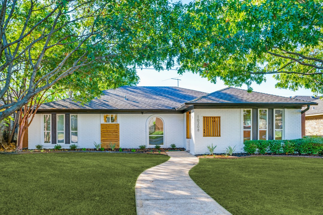 10208 Faircrest