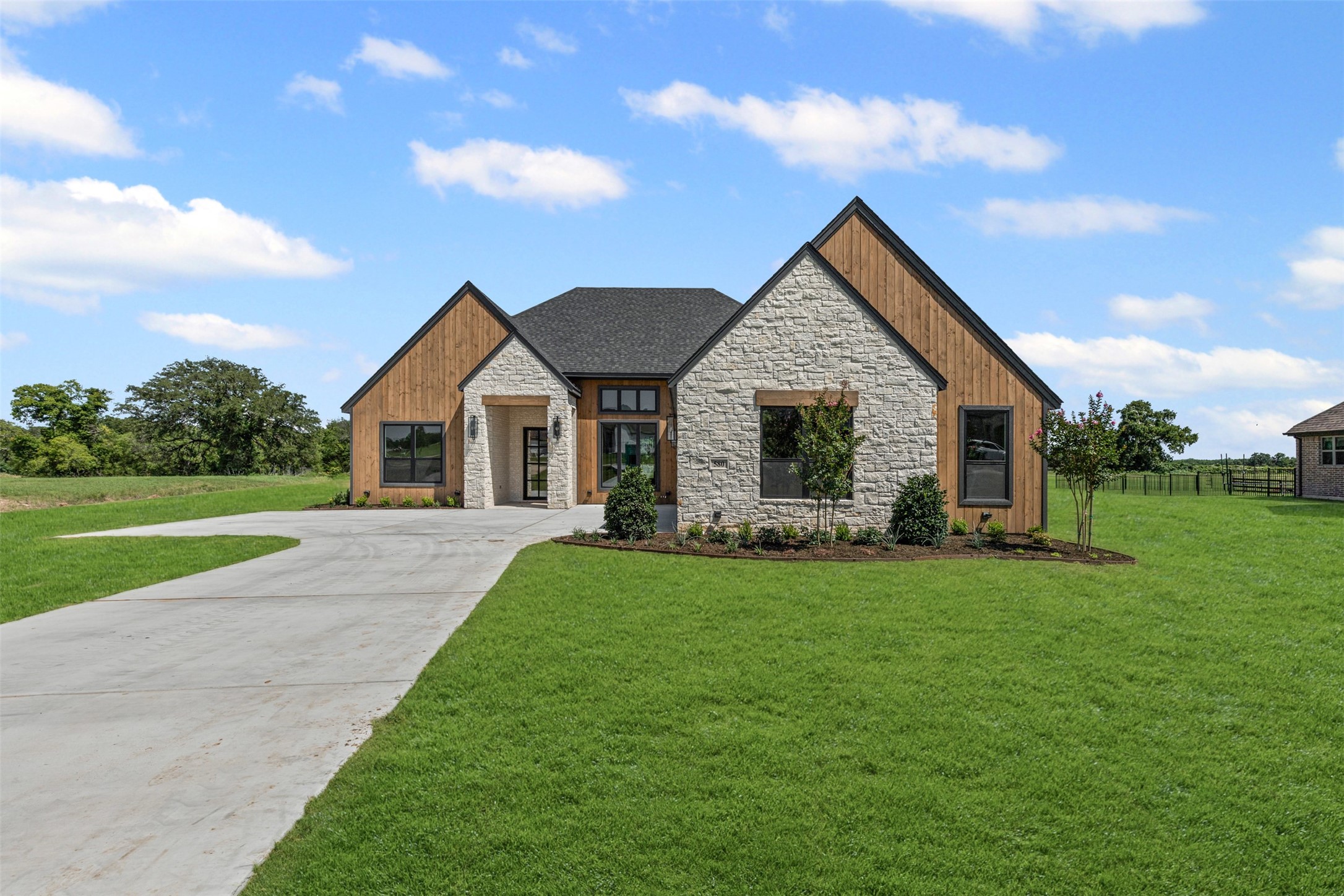 580 Lydia Lane