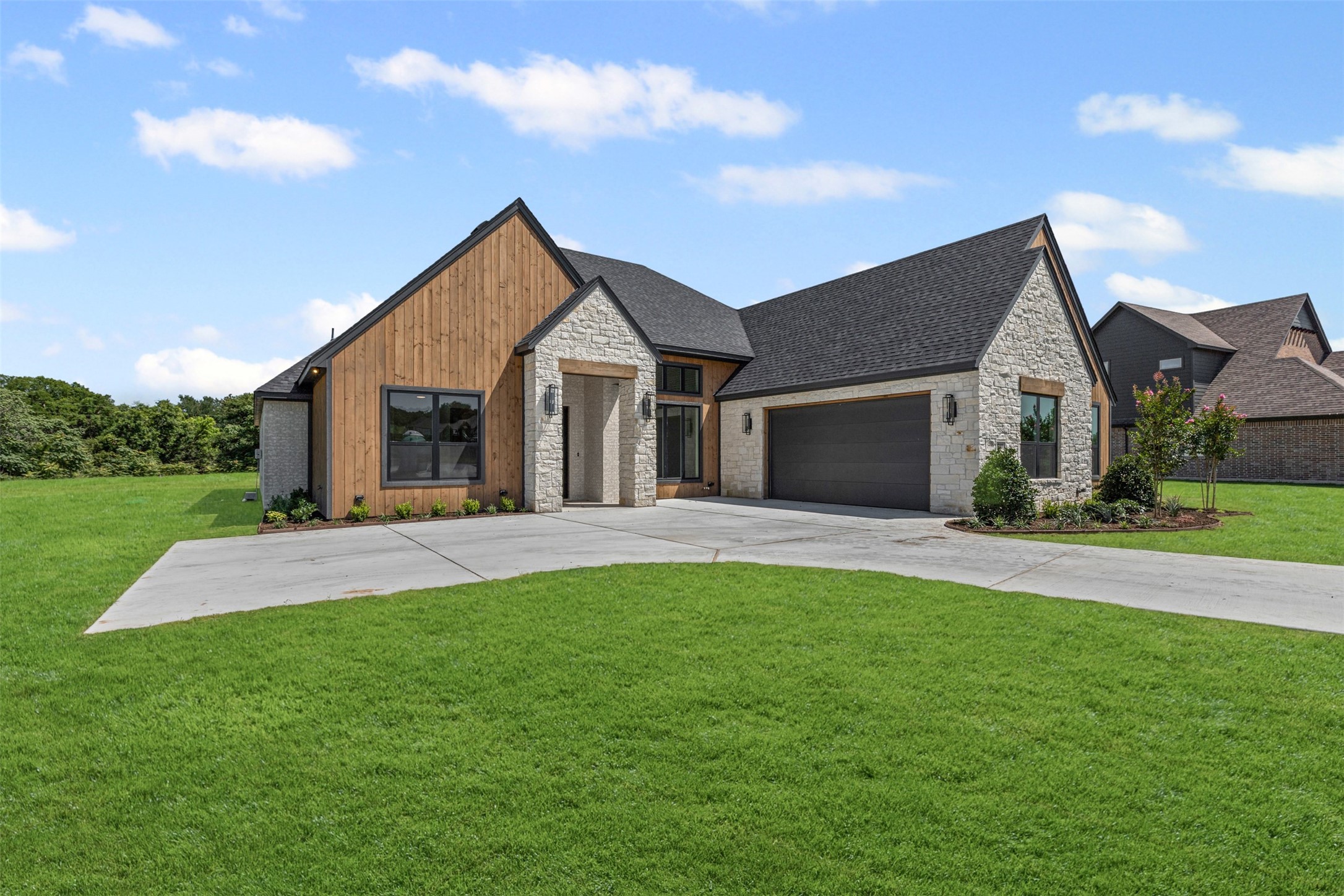 580 Lydia Lane