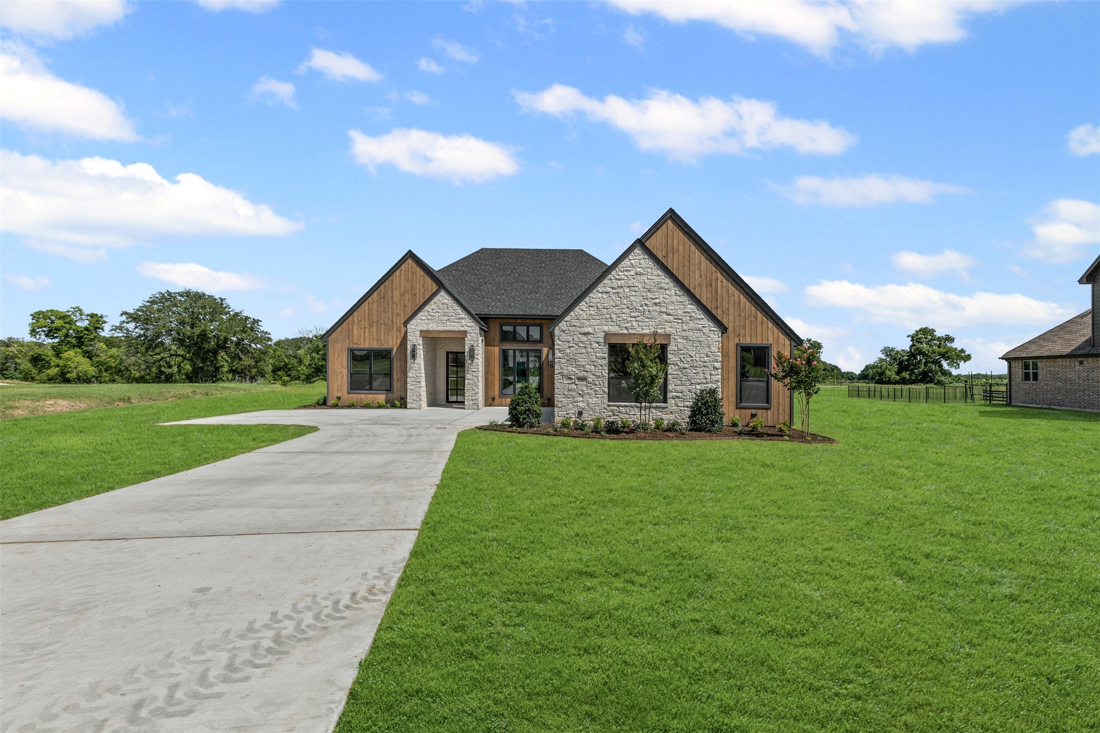 580 Lydia Lane