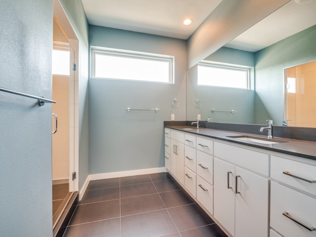 4976 Jack Court