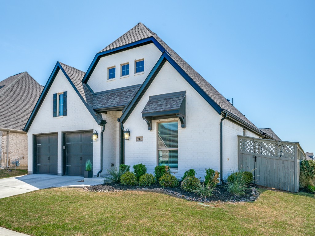 2453 Lazy Dog Lane