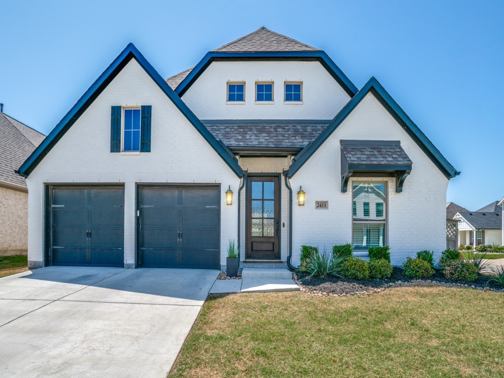2453 Lazy Dog Lane