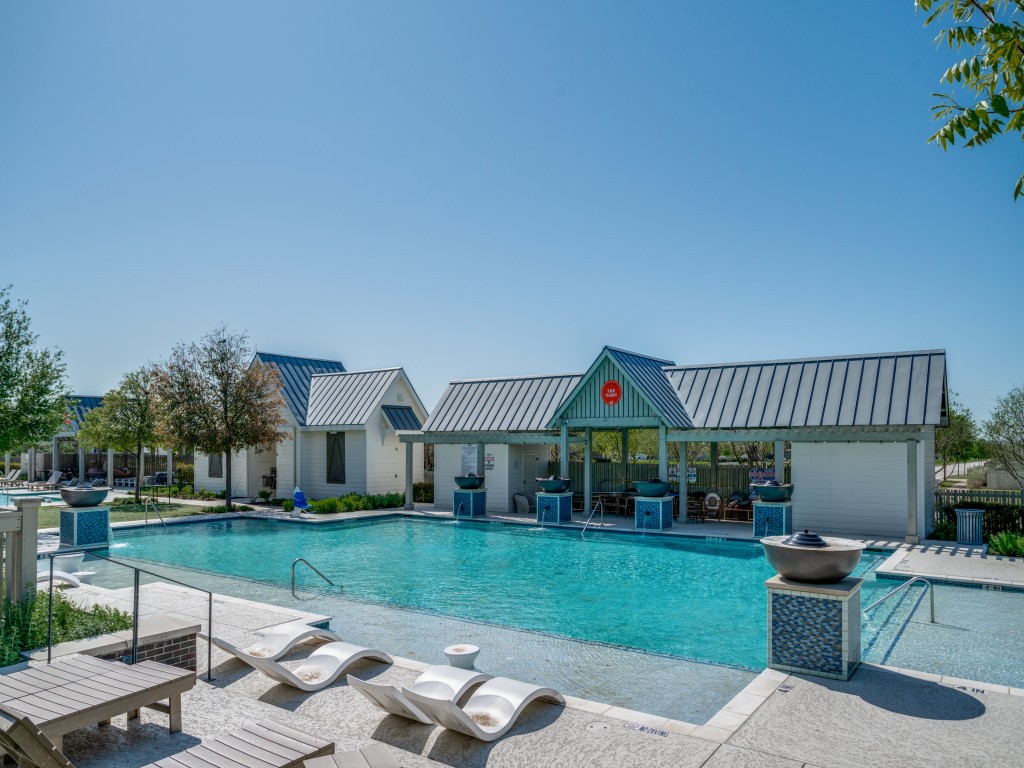2453 Lazy Dog Lane