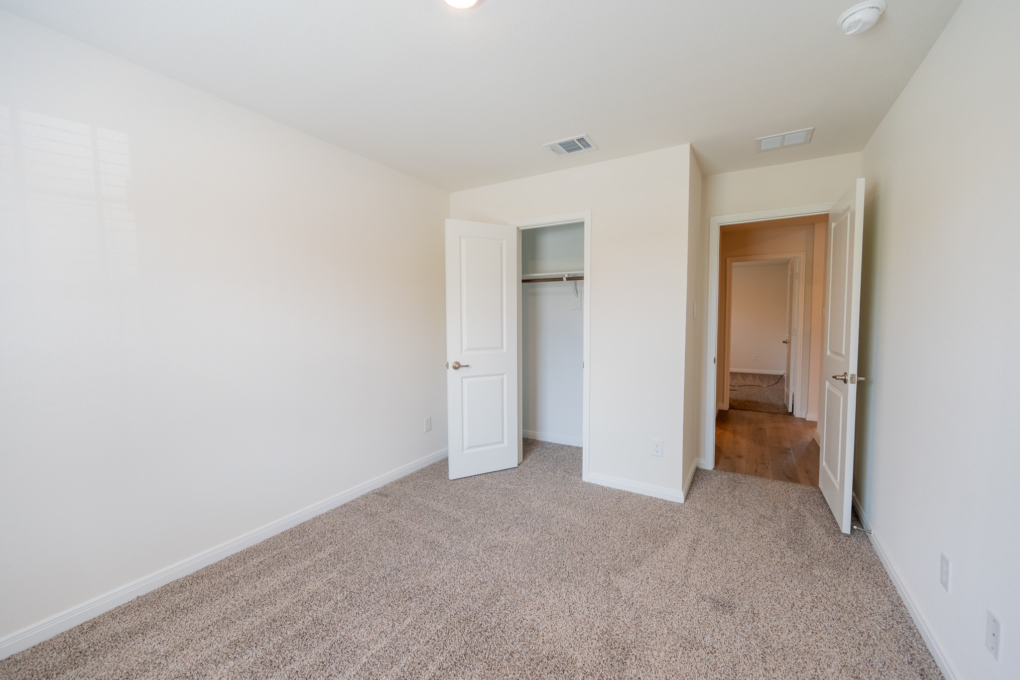 1609 Grand Villa Street