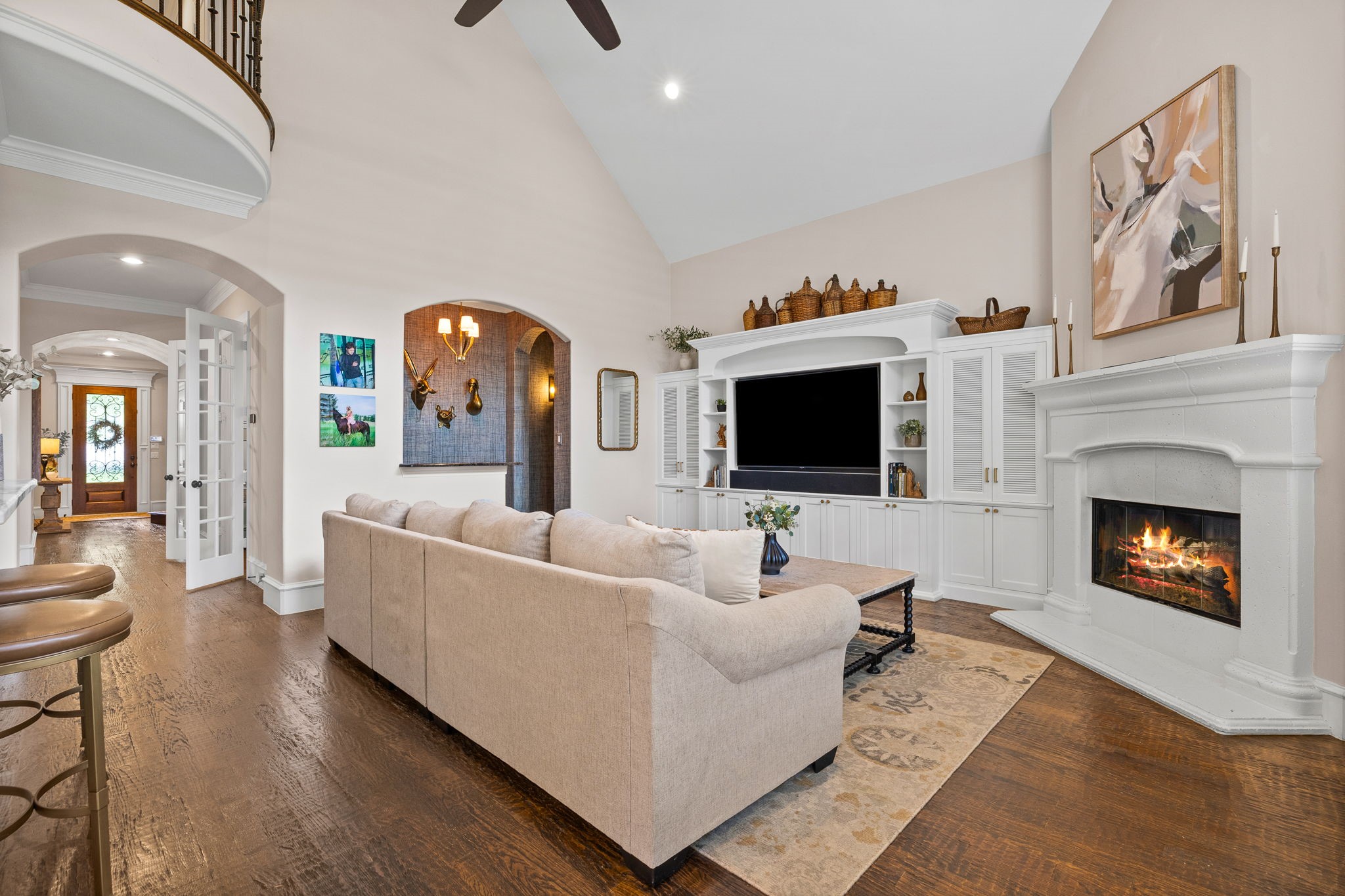 6301 Lakeshore Drive