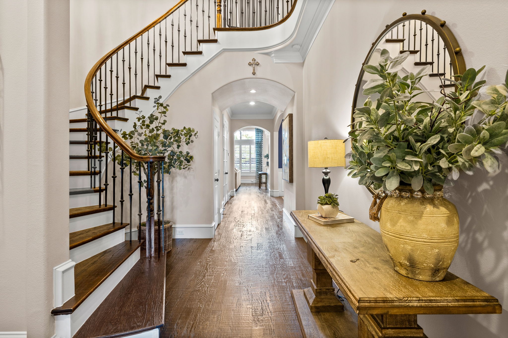 6301 Lakeshore Drive