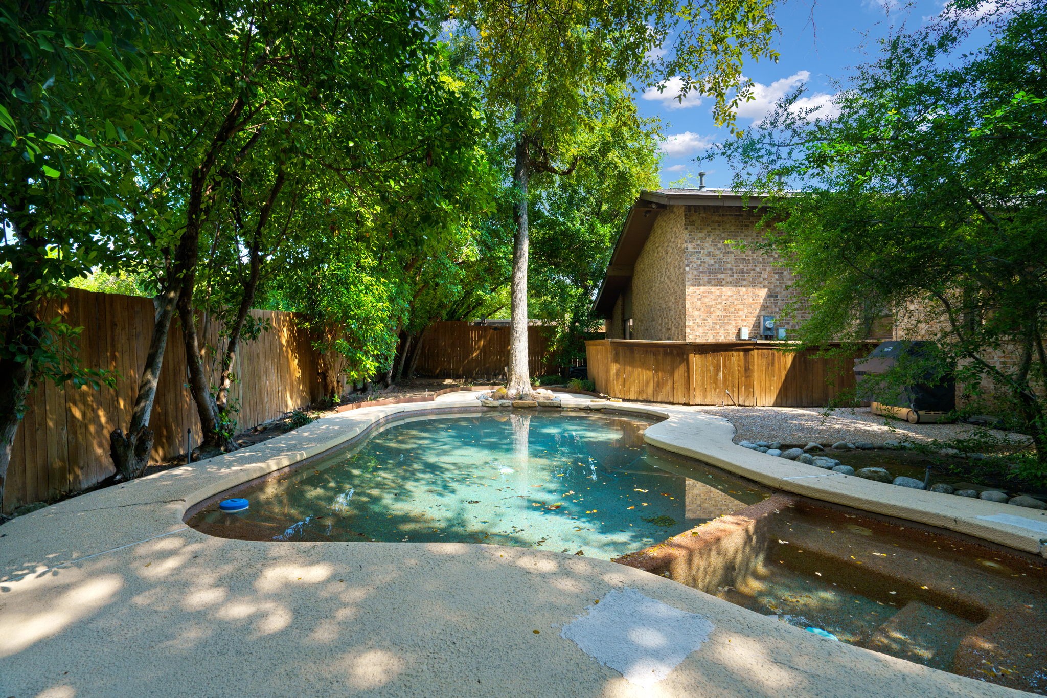 7608 Royal Place