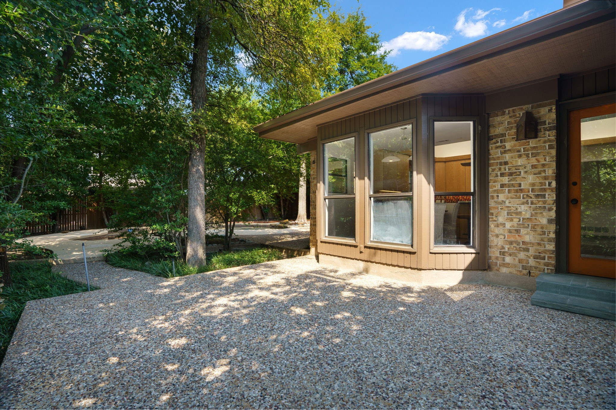 7608 Royal Place