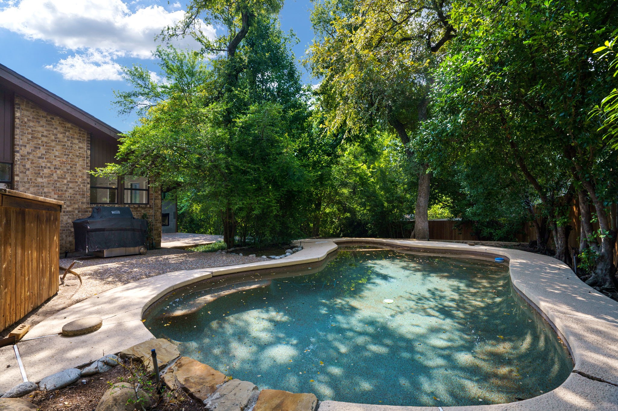 7608 Royal Place