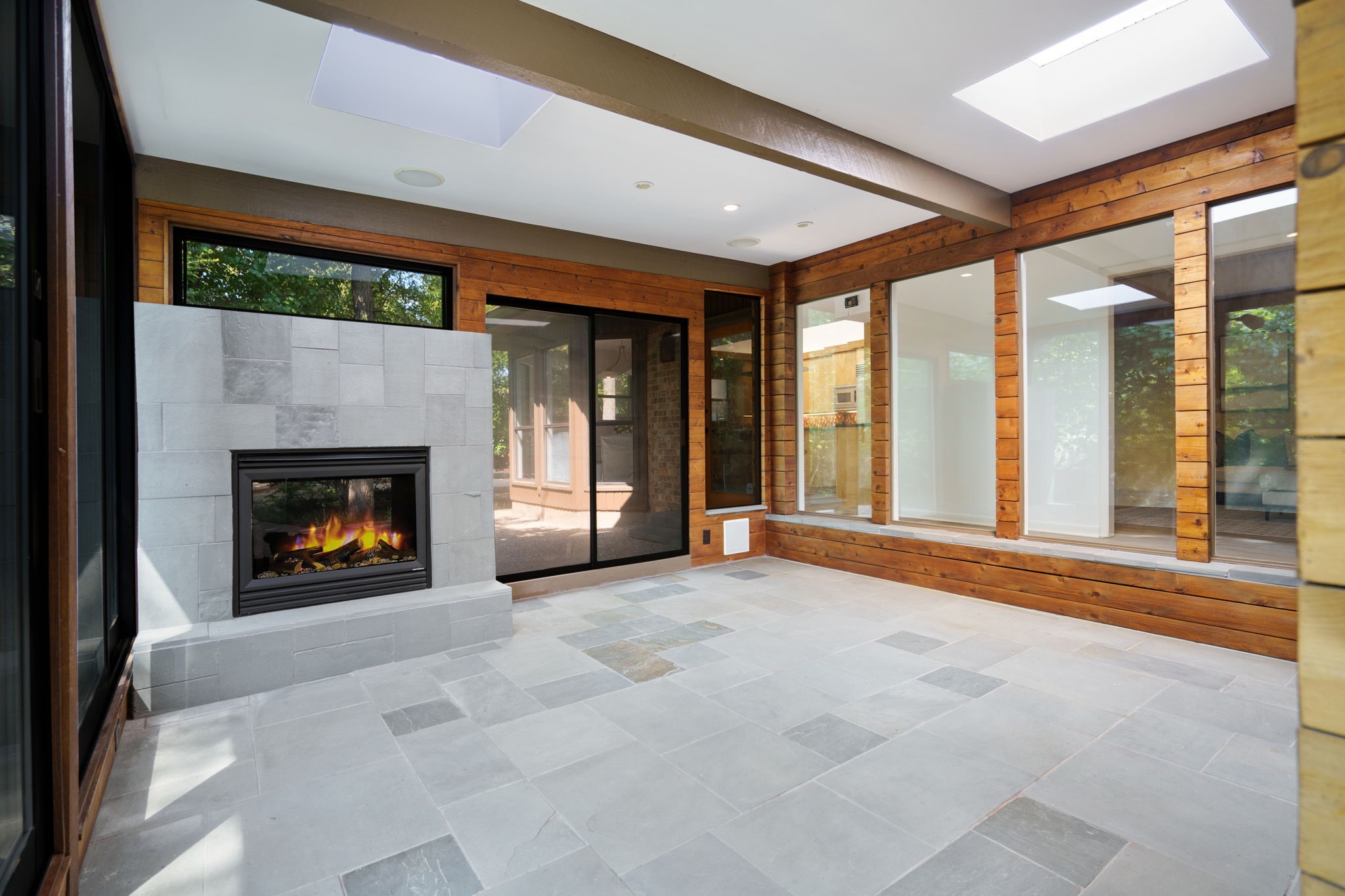 7608 Royal Place