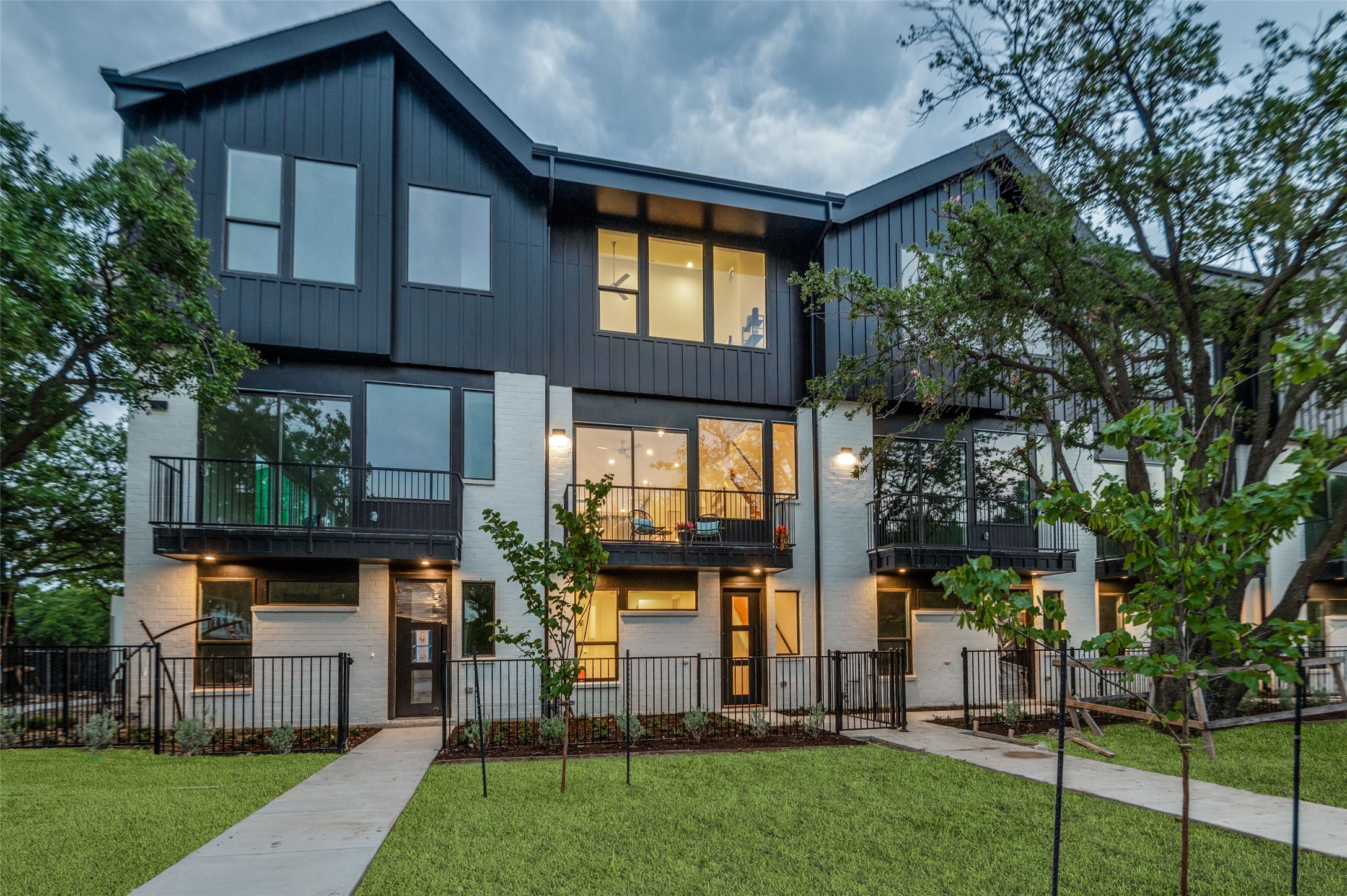 14907 Reserve Circle