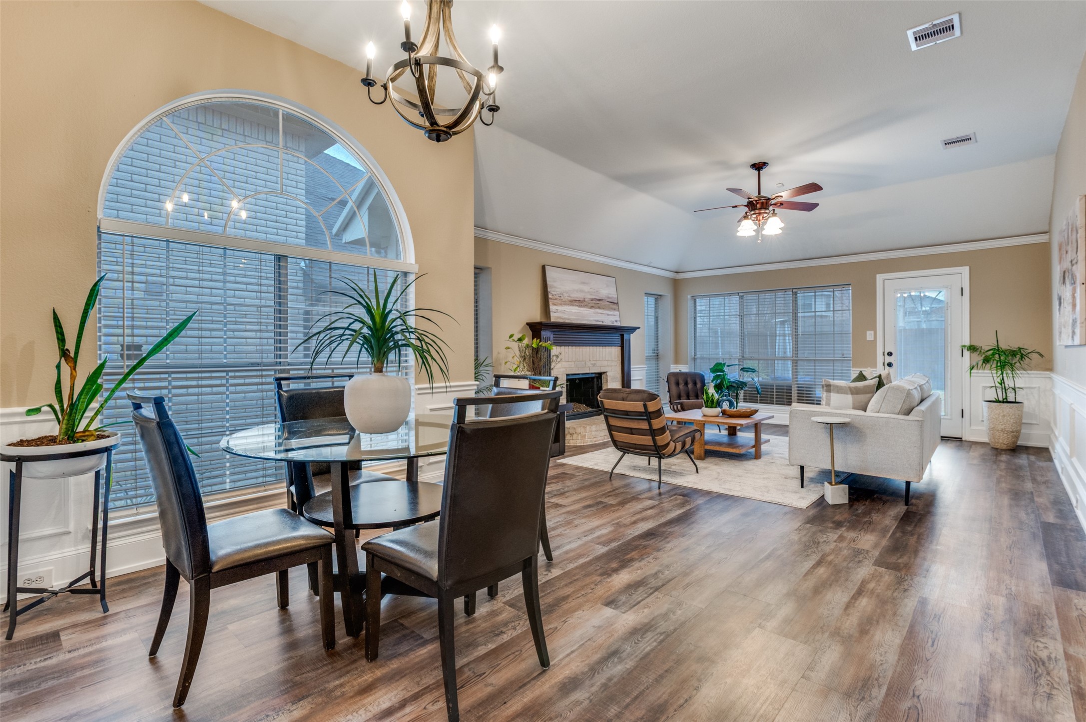 3810 Antioch Circle