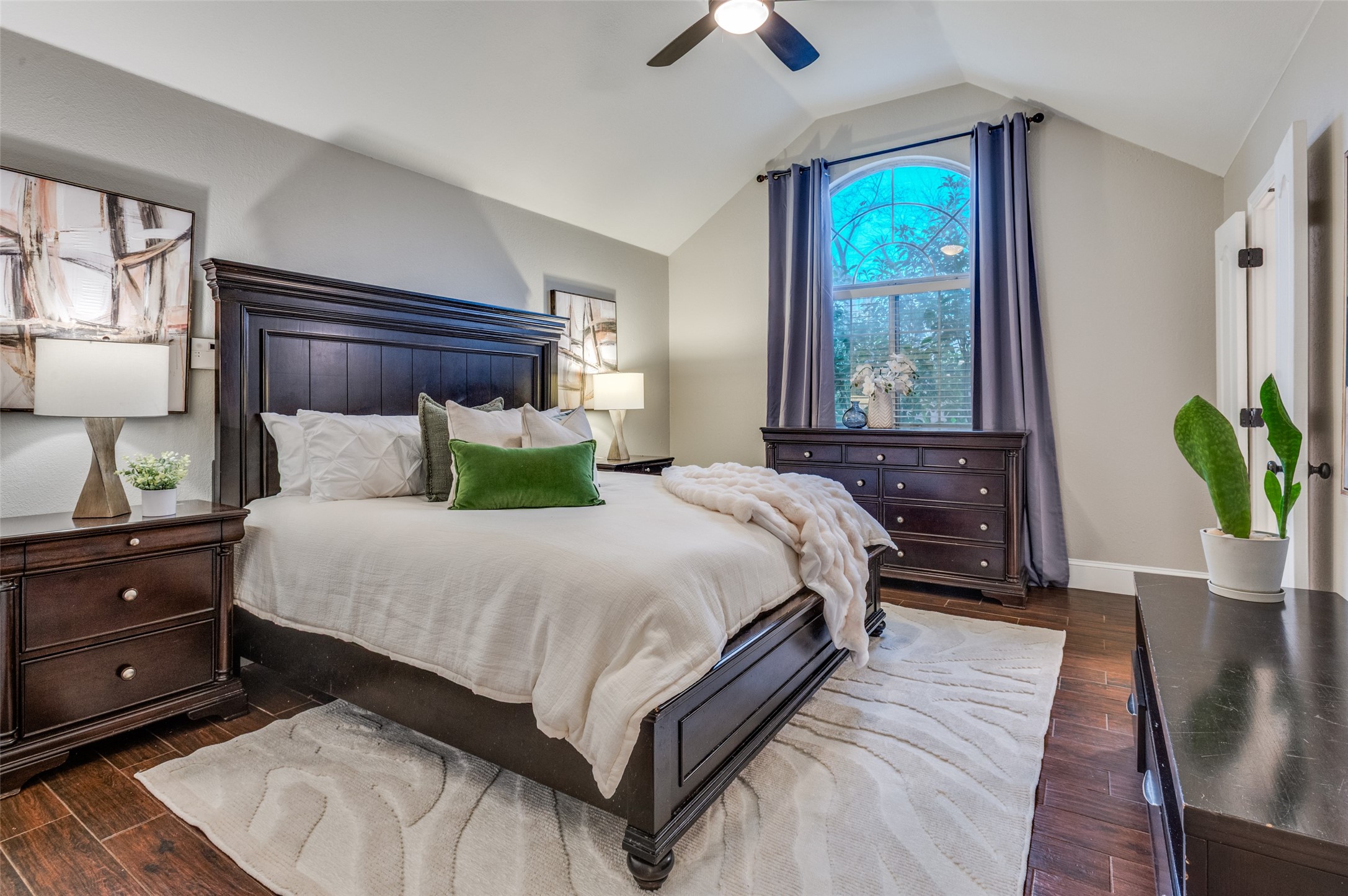 3810 Antioch Circle