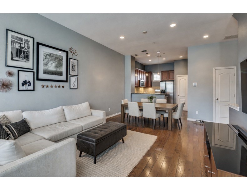 5017 Parkview 122