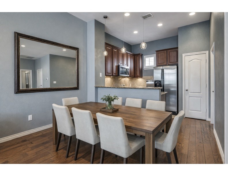 5017 Parkview 122
