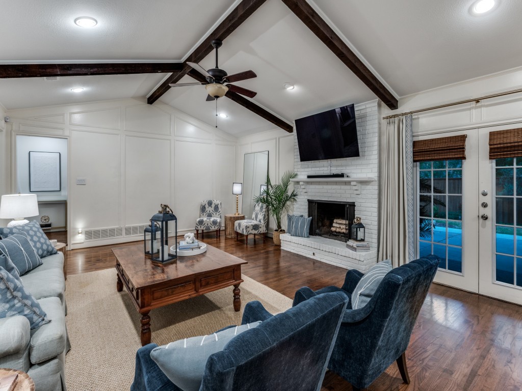 3824 Waldorf Circle