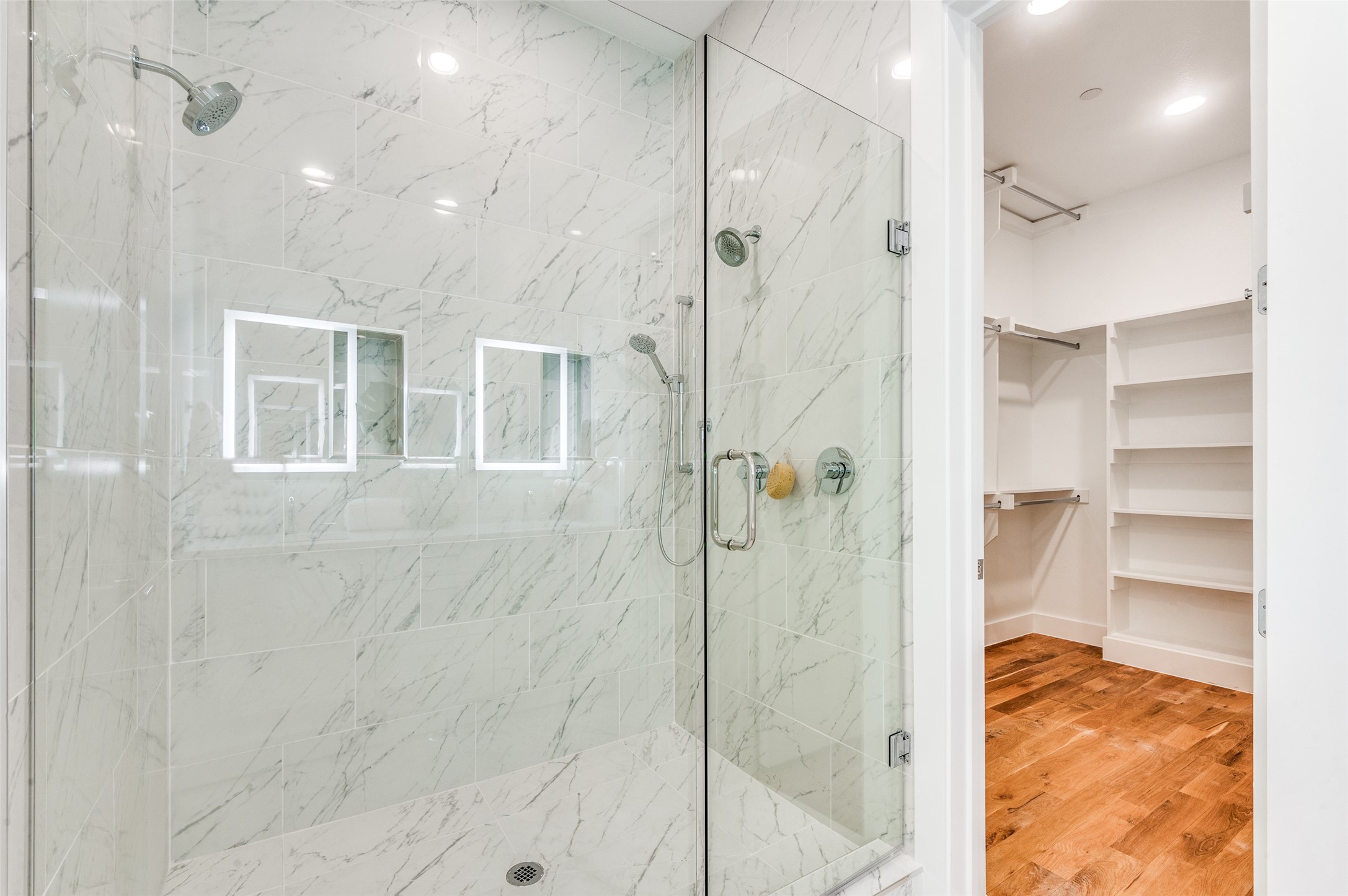 426 W 9th Street 105