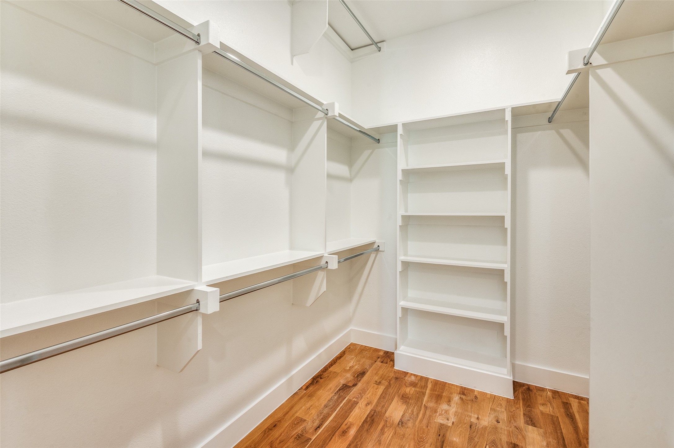 426 W 9th Street 105