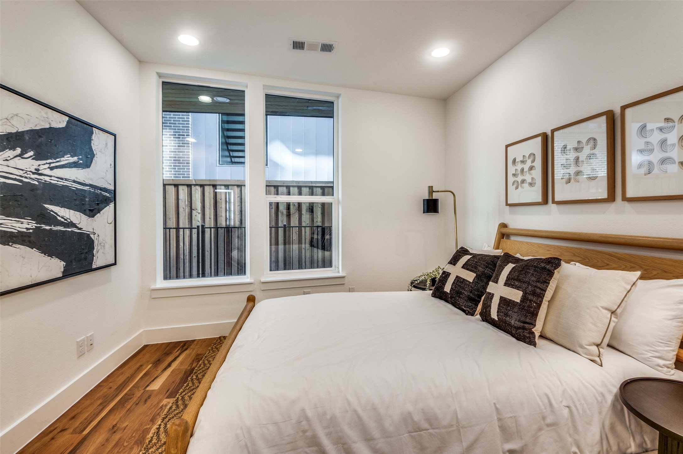 426 W 9th Street 105