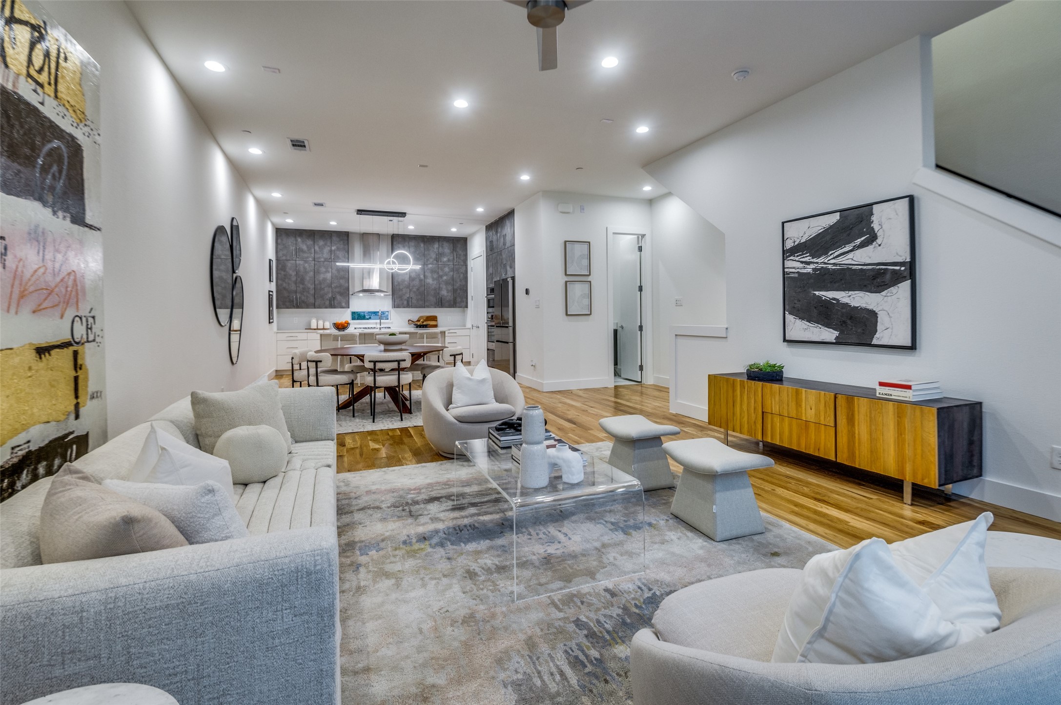 4125 N Reserve Lane