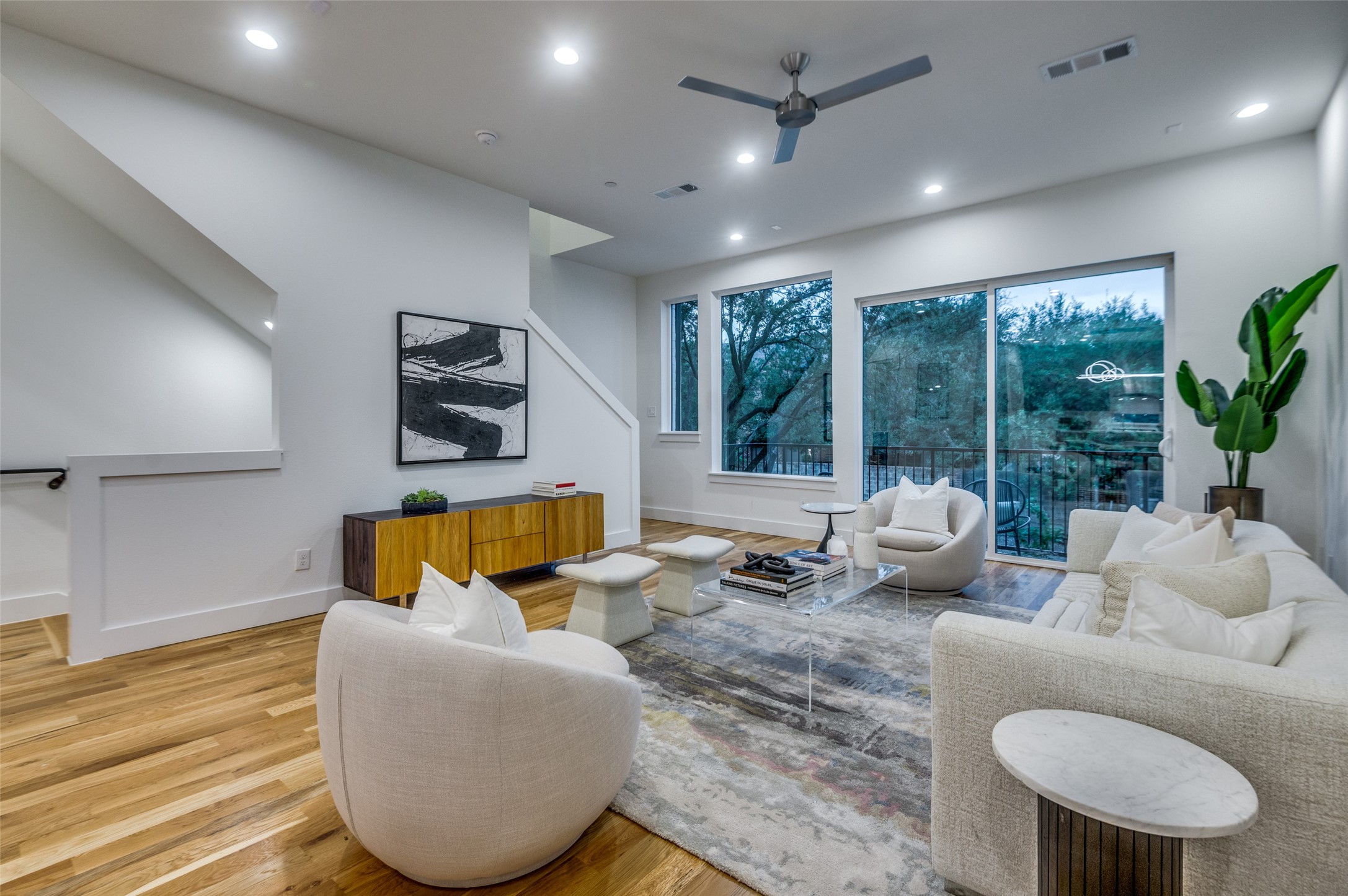 4125 N Reserve Lane