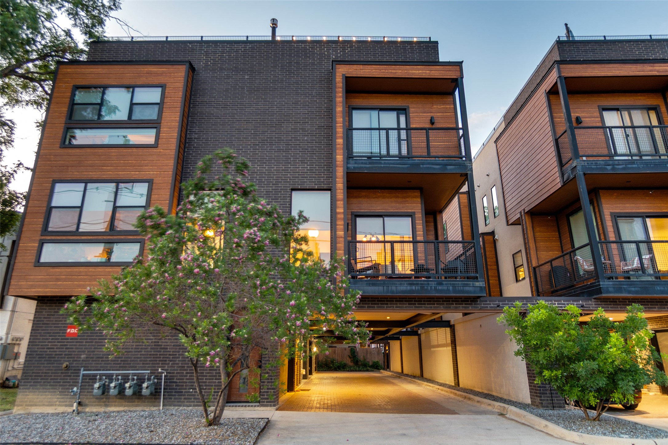 429 W 9th Street 204