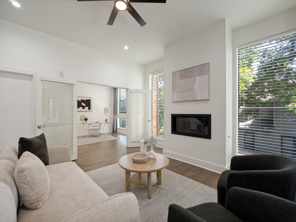 429 W 9th Street 204