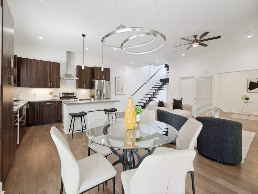 429 W 9th Street 204