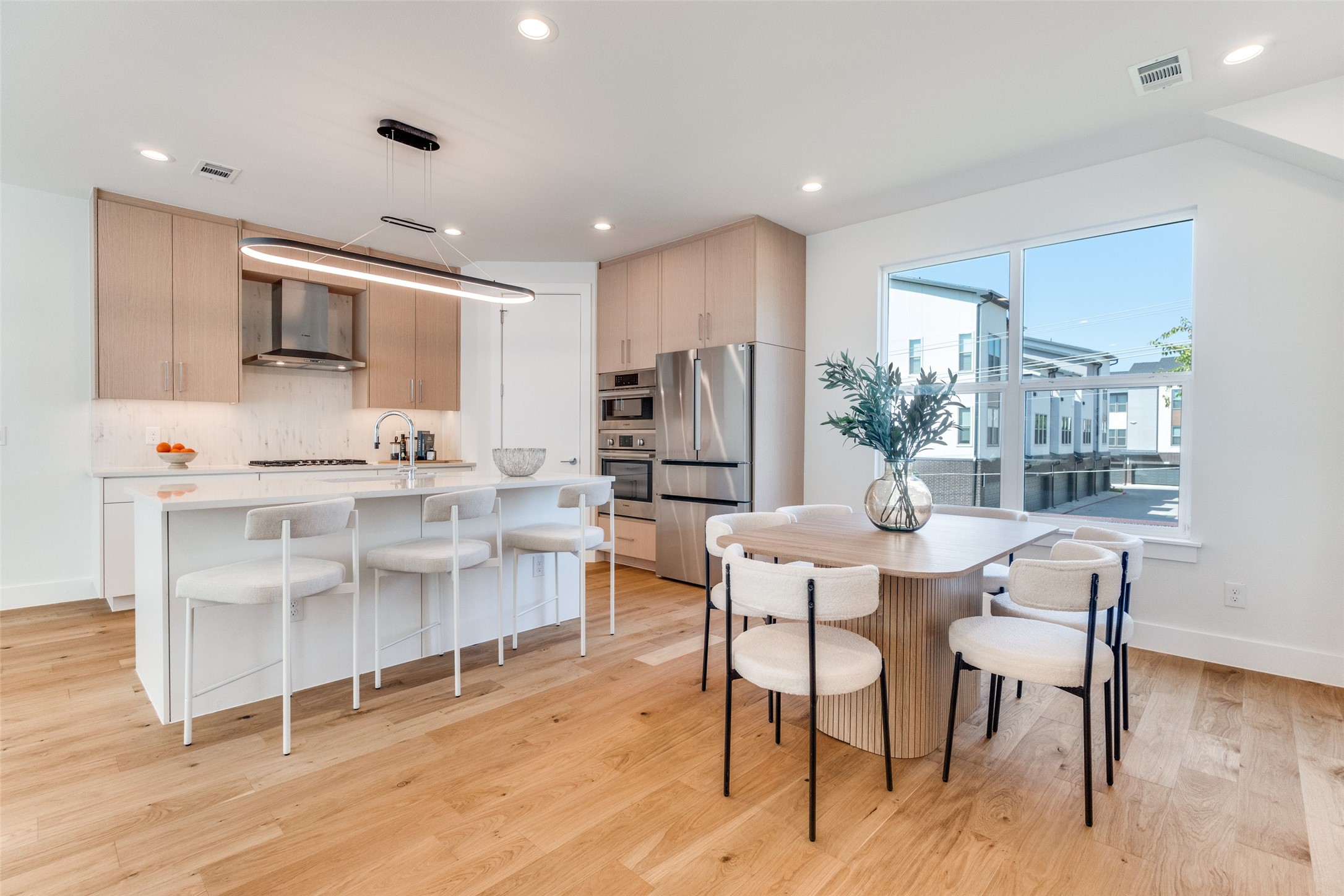 3940 Spring Valley Road 2