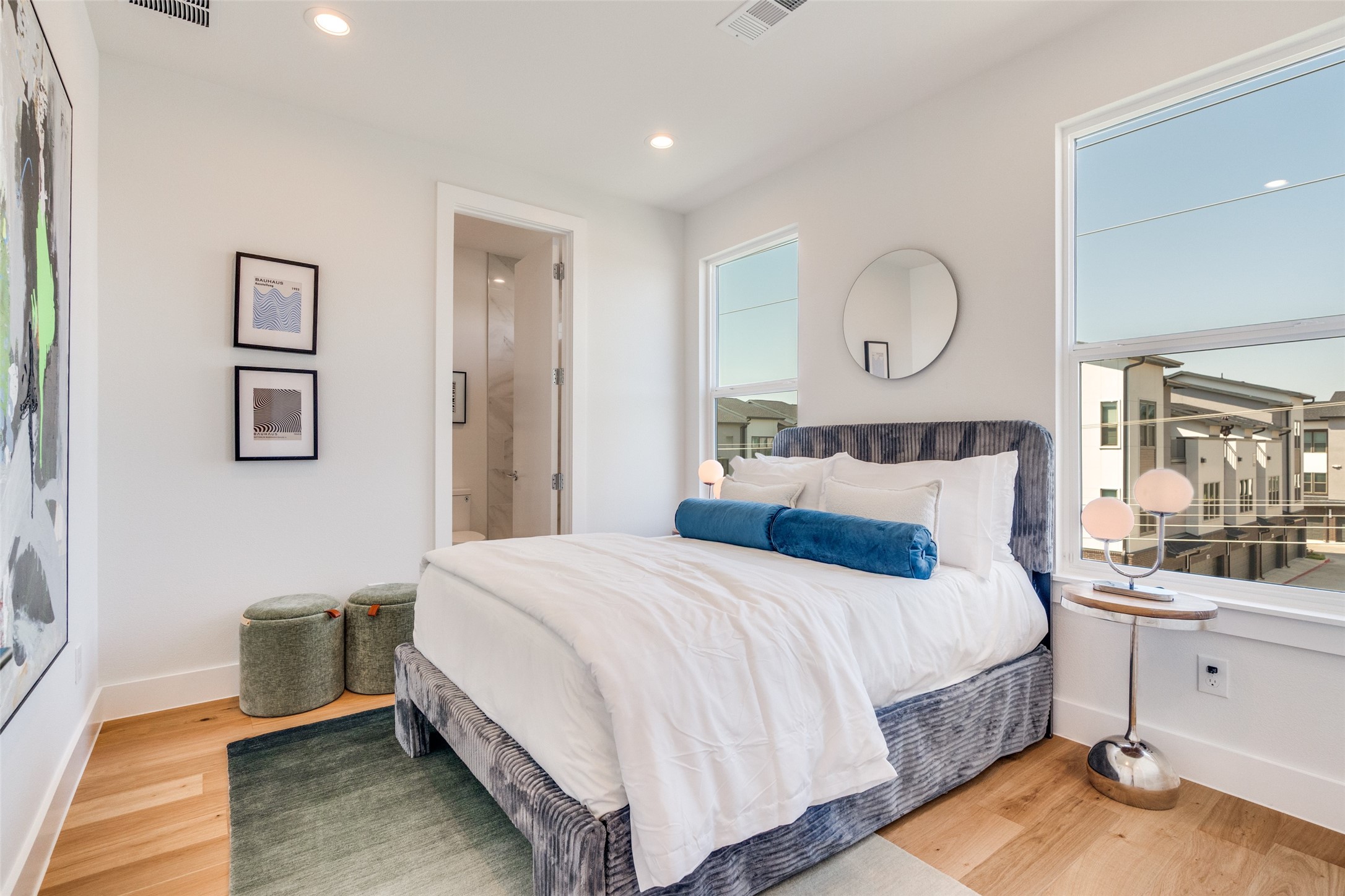 3940 Spring Valley Road 2