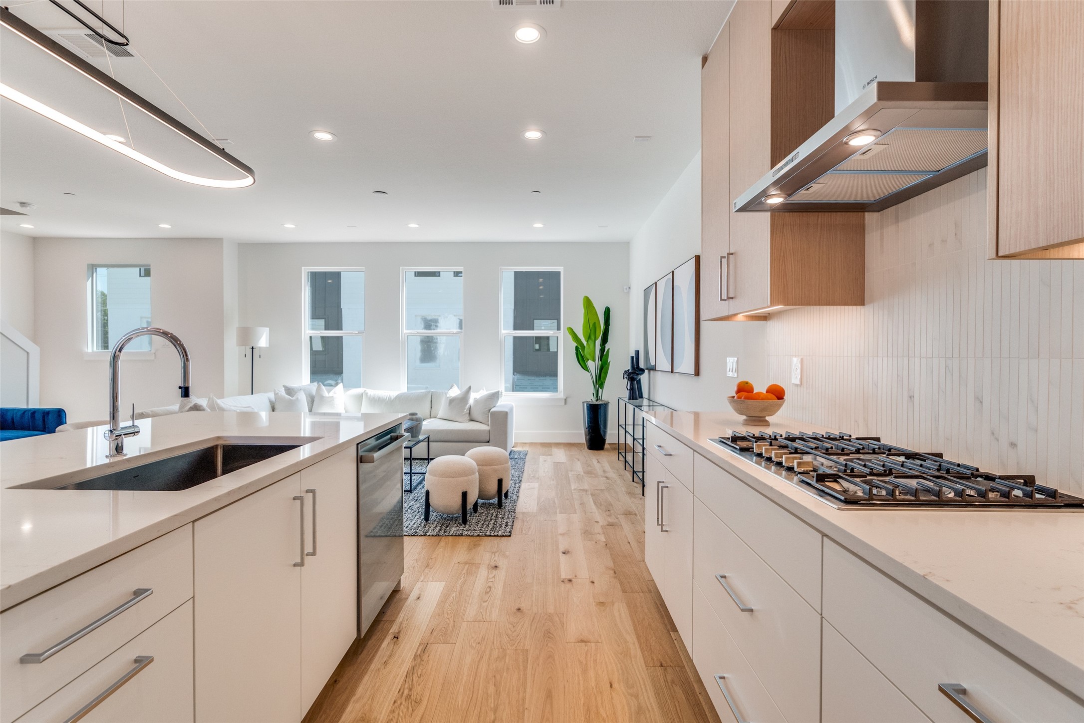 3940 Spring Valley Road 2