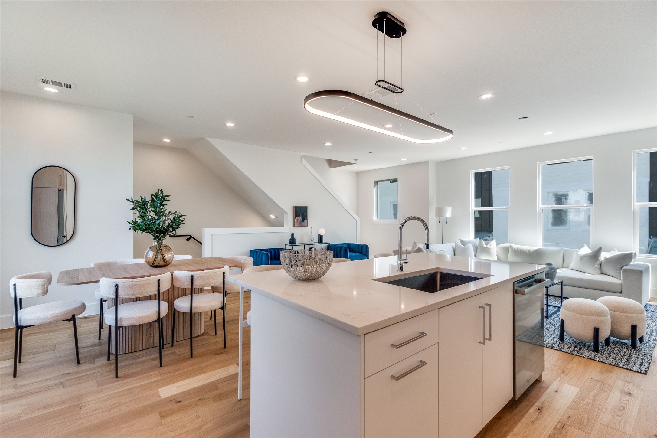 3940 Spring Valley Road 2