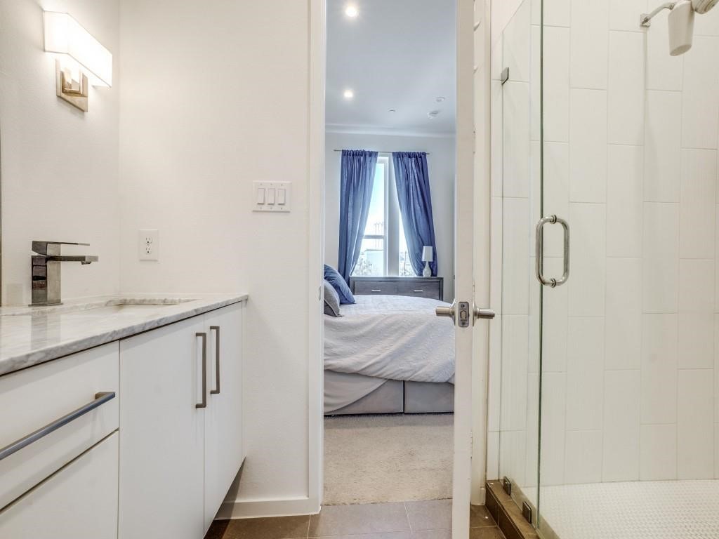 1514 N Washington 105
