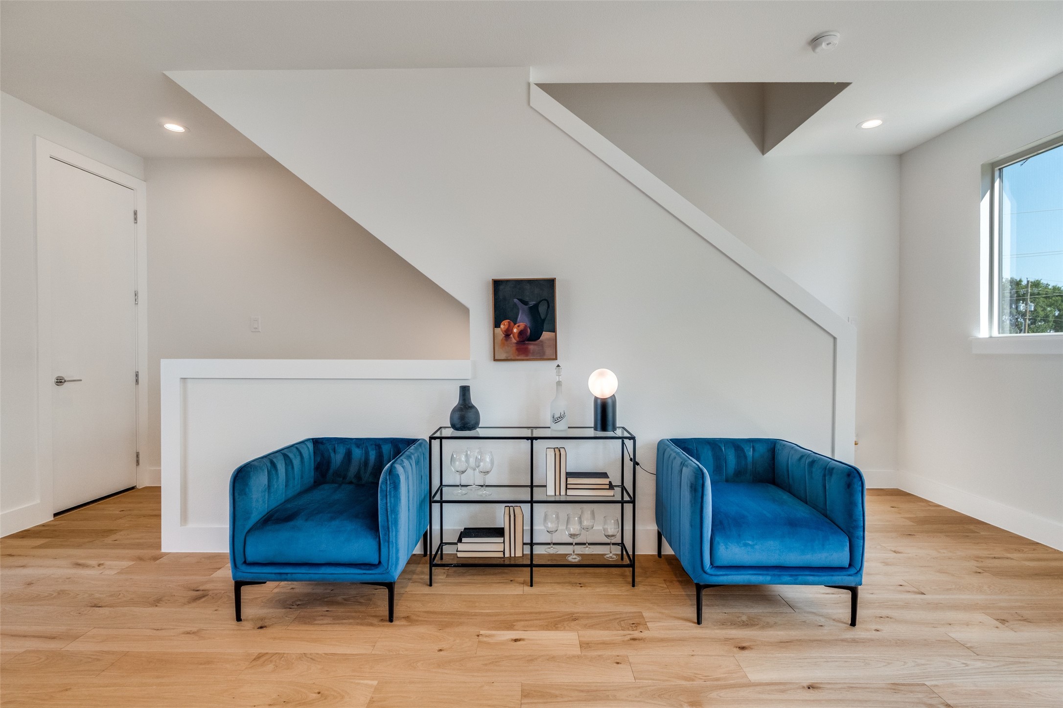 3940 Spring Valley Road 6