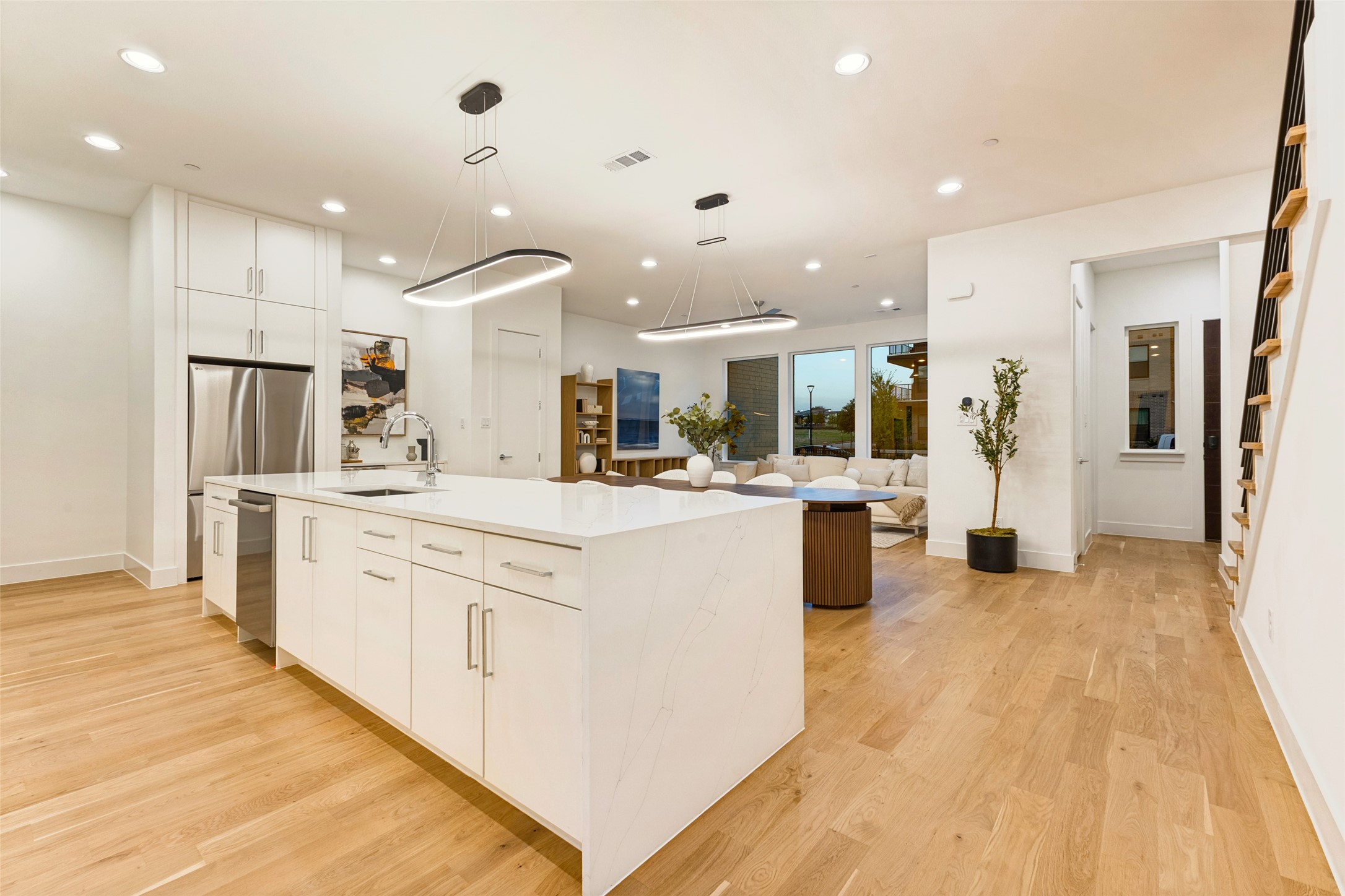 4254 Stratus Way
