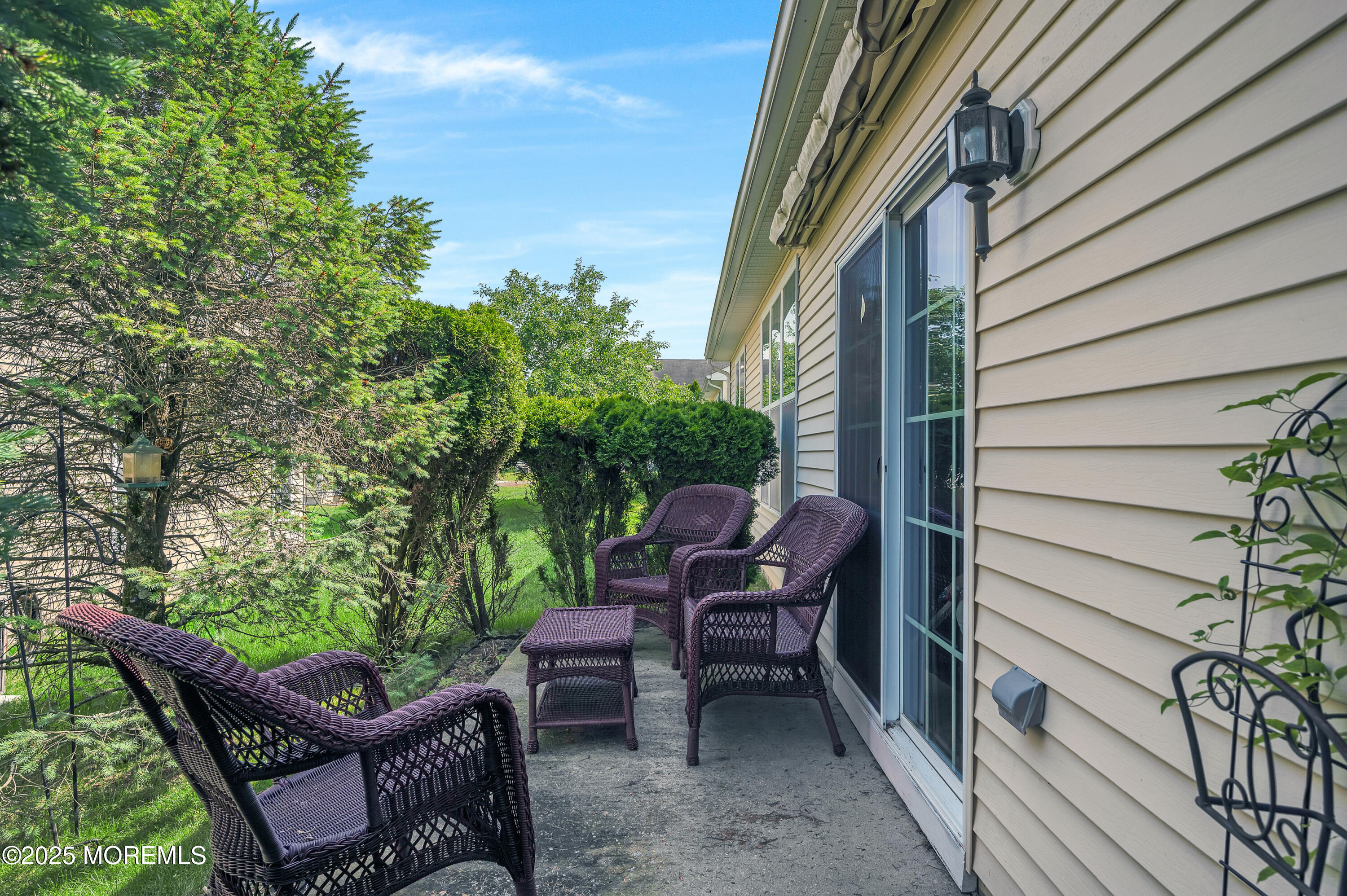 52 Country Walk Boulevard