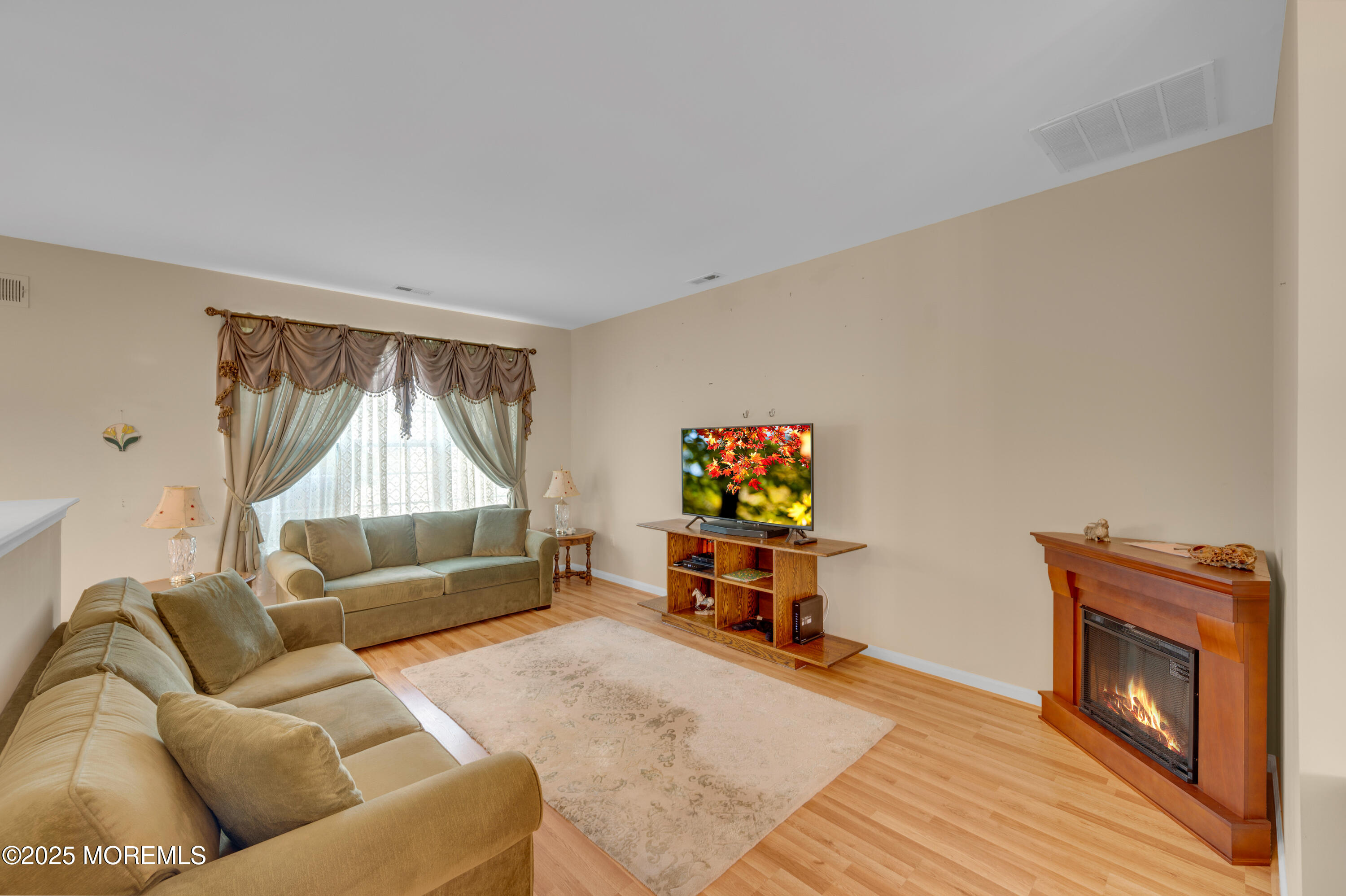 52 Country Walk Boulevard