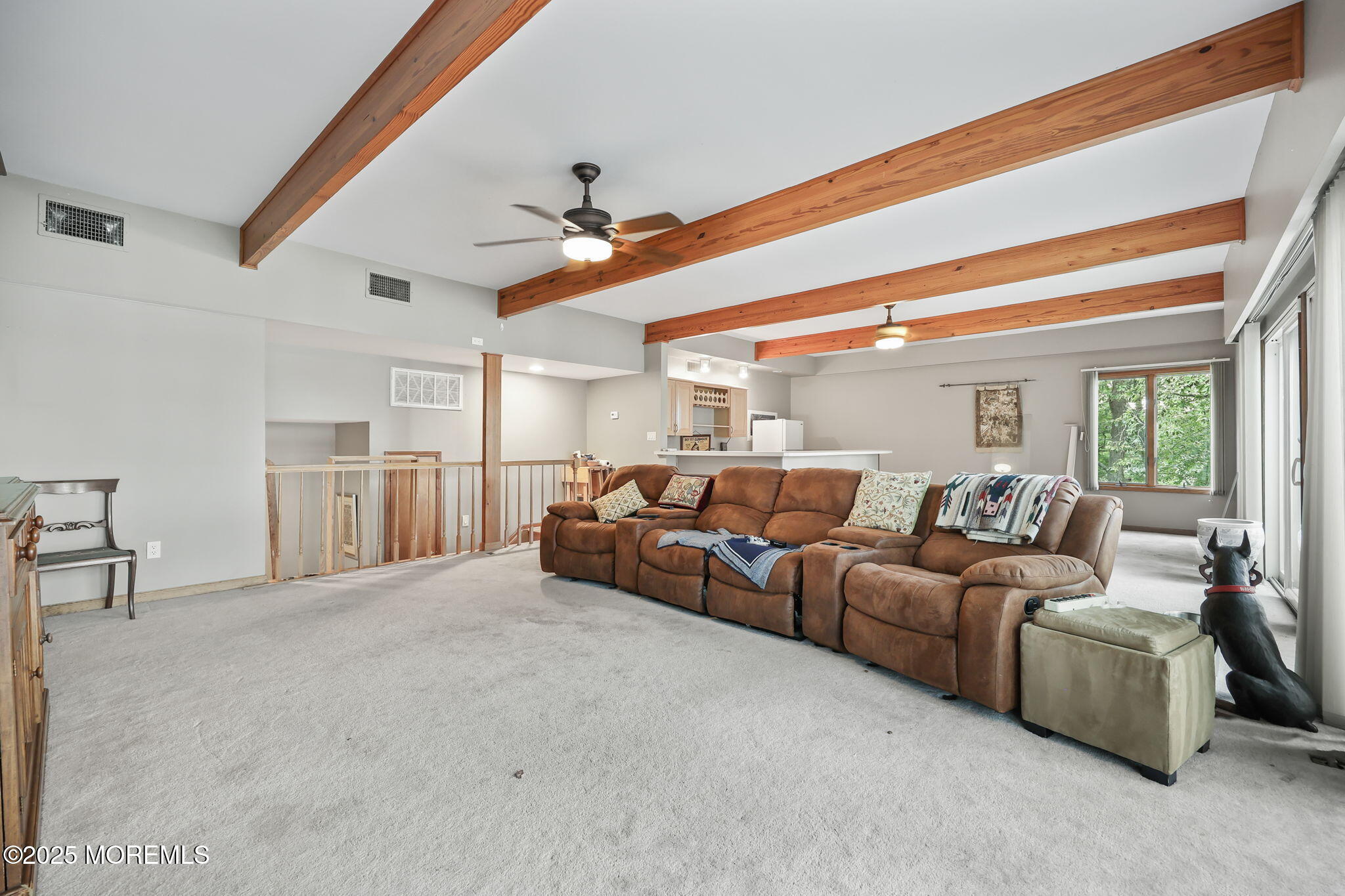 10 W Riverside Drive