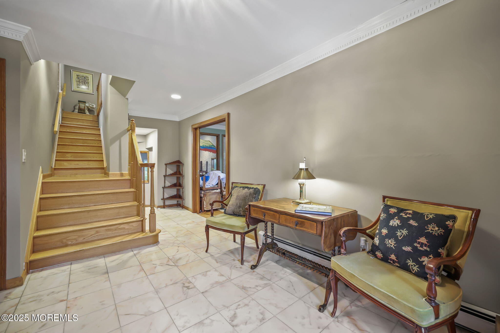 10 W Riverside Drive
