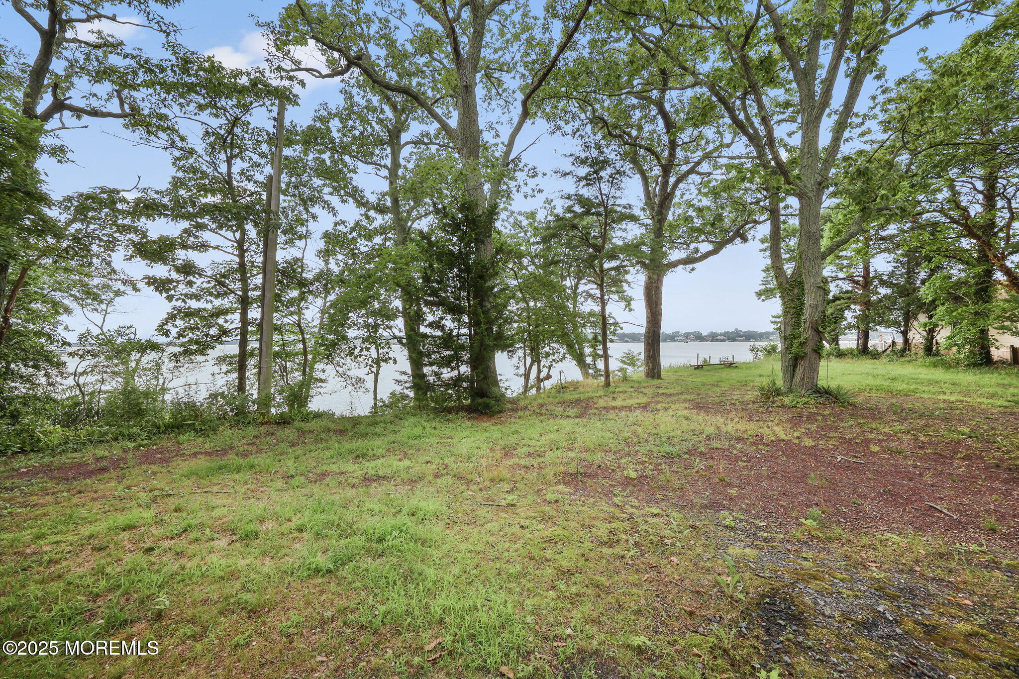 10 W Riverside Drive
