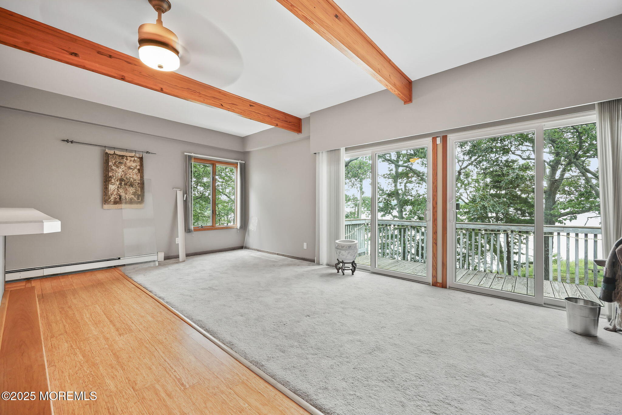 10 W Riverside Drive