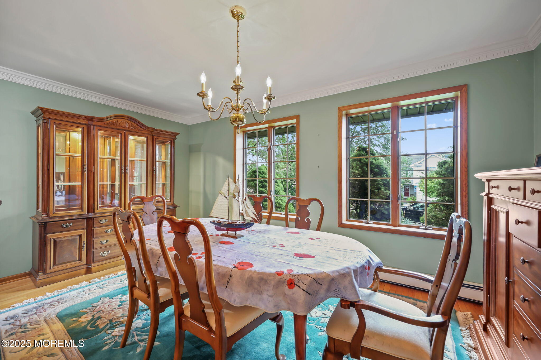 10 W Riverside Drive