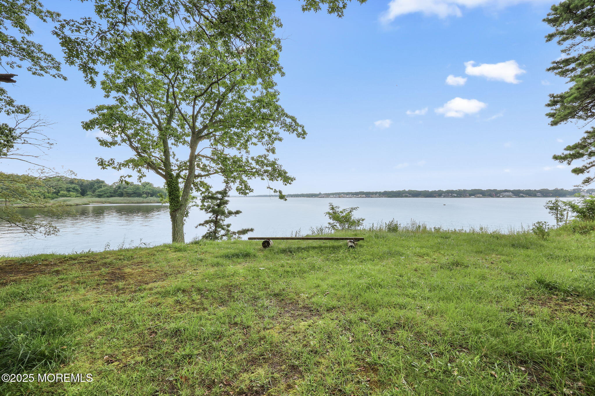 10 W Riverside Drive