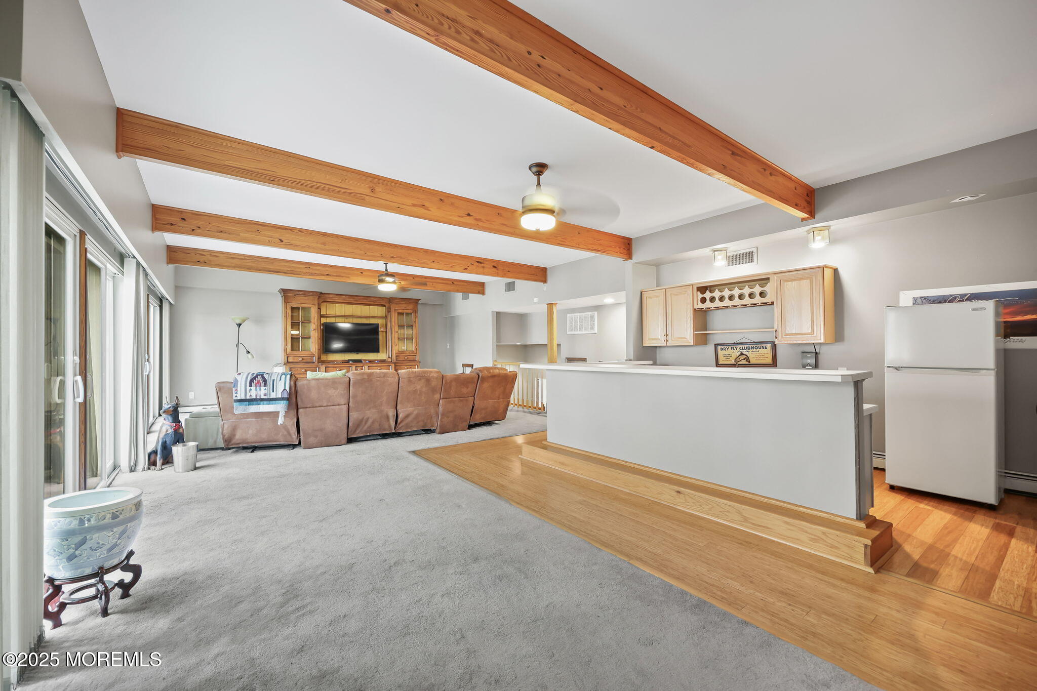 10 W Riverside Drive
