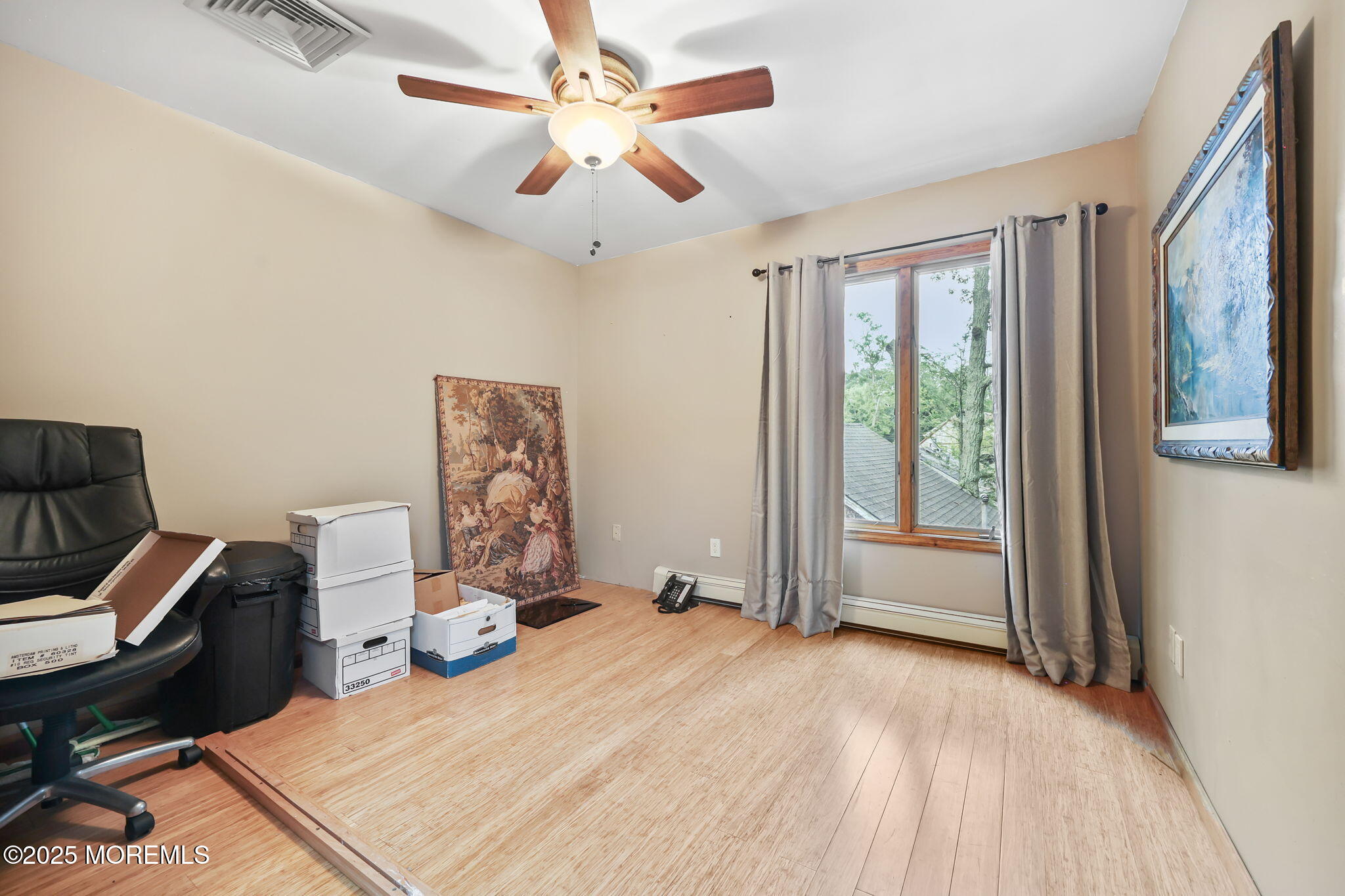 10 W Riverside Drive
