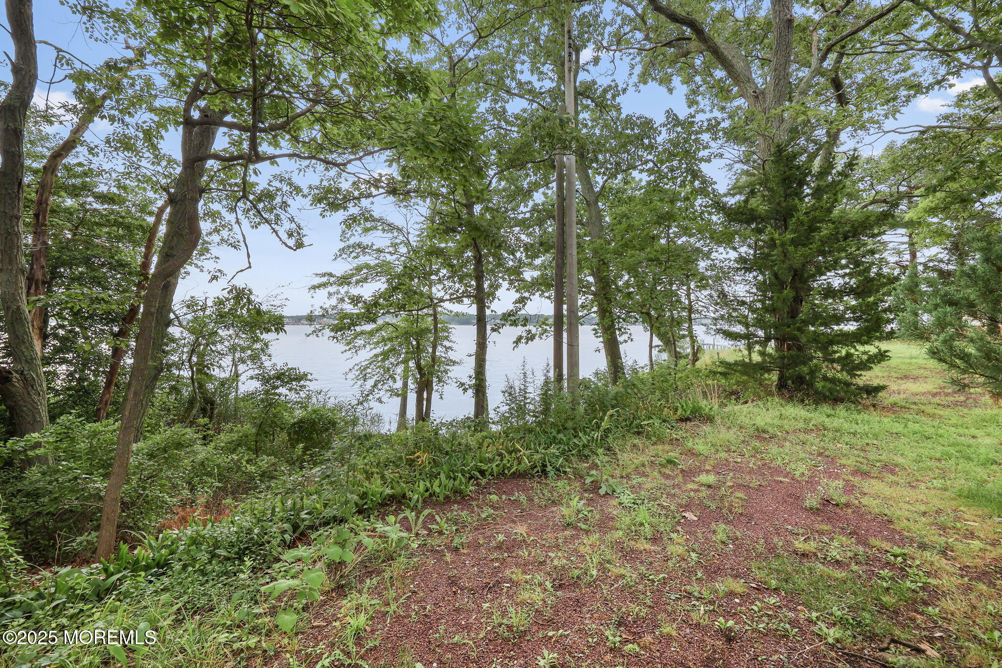 10 W Riverside Drive