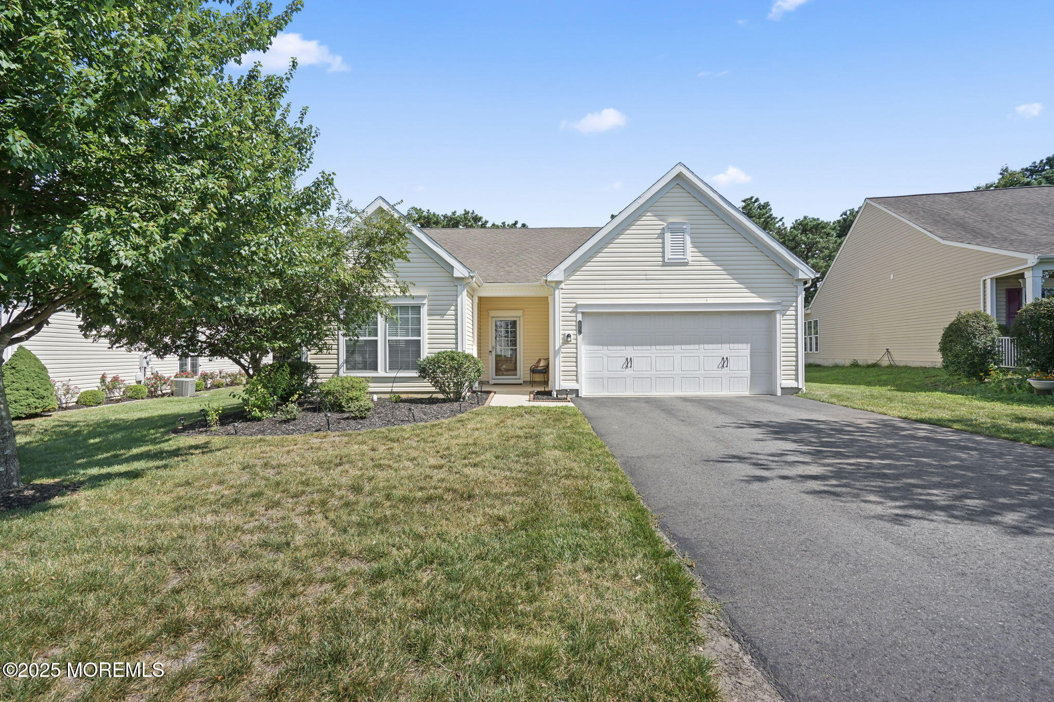 15 Ascot Lane