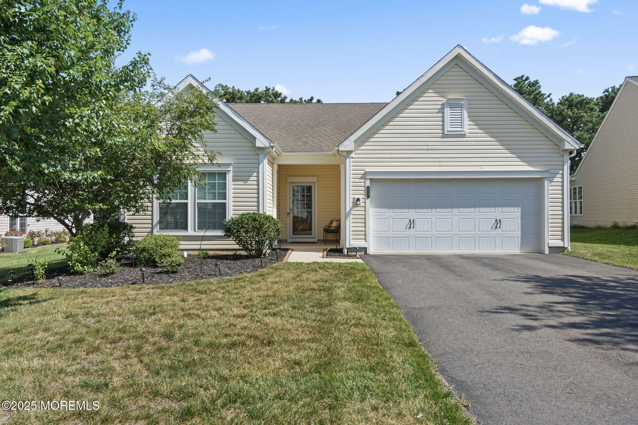 15 Ascot Lane